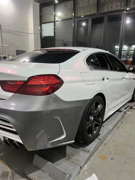 BMW 6시리즈 전체랩핑 고광택 PET White to Purple 랩핑 안산 / 경기 안산
