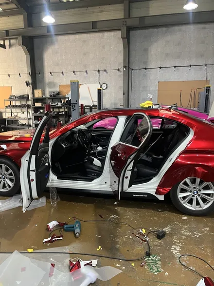 BMW F10 520d 5시리즈 고광택 루비레드 전체랩핑 셀프힐링 하이그로시 작업 / 경기 안산
