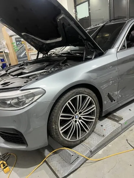 BMW G30 5시리즈 530i 스톤그레이 전체 랩핑 작업 안산 / 경기 안산