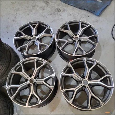 [휠마스터]울산휠도색/휠복원/휠수리 bmw x6 순정휠 블랙유광 분체도장 휠도색 / 울산 북구