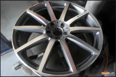 [울산휠수리][휠복원]벤츠w222 s클래스 s63amg 순정휠 다이아몬드컷팅휠수리[휠도색] / 울산 북구