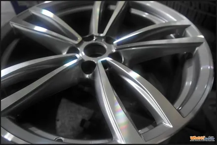 [울산다이아몬드컷팅휠][울산휠복원]bmw g11/g12 7시리즈 순정 다이아몬드컷팅휠수리 / 울산 북구