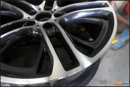 [울산휠수리][휠복원]bmwx4 순정휠 다이아몬드컷팅휠수리[울산휠도색] / 울산 북구
