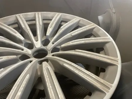 [울산휠도색, 울산휠수리, 울산휠복원] BMW 6GT 순정휠 유광블랙 분체도장 휠도색 / 울산 북구