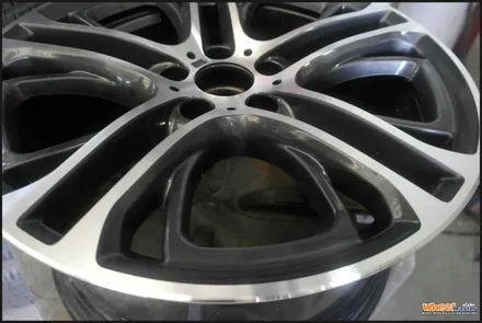 [울산휠][다이아몬드컷팅휠][휠수리]bmwx4순정휠 다이아몬드컷팅휠복원 / 울산 북구