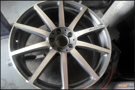 [울산휠수리][휠복원]벤츠w222 s클래스 s63amg 순정휠 다이아몬드컷팅휠수리[휠도색] / 울산 북구