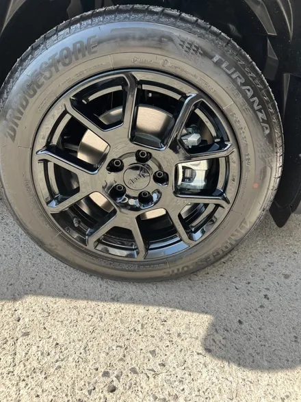 [울산휠마스터][휠도색잘하는집]JEEP 레니게이드 블랙유광 휠도색 / 울산 북구