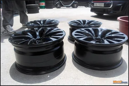[울산휠도색][휠수리]bmw 5gt 순정휠 블랙유광 분체도장 휠도색[휠복원] / 울산 북구