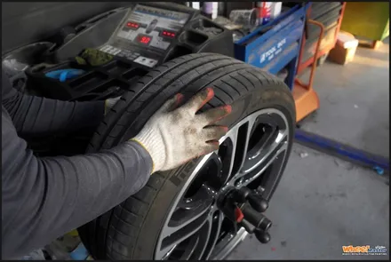 [울산휠수리][휠복원]bmwx4 순정휠 다이아몬드컷팅휠수리[울산휠도색] / 울산 북구