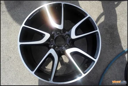 [울산휠][휠수리][휠도색]벤츠 e43amg 순정휠 다이아몬드컷팅휠수리[휠복원] / 울산 북구