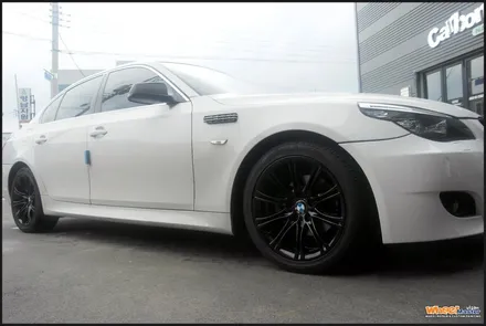 [울산휠도색][울산휠튜닝]bmw e60 5시리즈 345m휠 블랙유광 휠도색 / 울산 북구