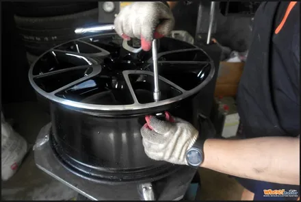 [울산휠][휠수리][휠도색]벤츠 e43amg 순정휠 다이아몬드컷팅휠수리[휠복원] / 울산 북구