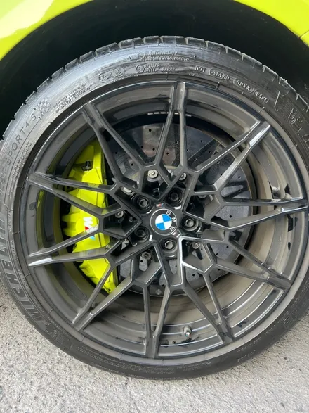 [울산휠마스터][울산휠도색][캘리퍼도색][휠, 캘리퍼 도색맛집]BMW M4 휠 블랙유광 복원 및 캘리퍼 도색 / 울산 북구
