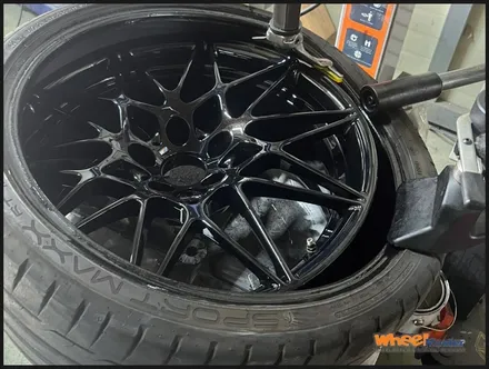[울산휠도색,휠수리,휠복원] 울산휠마스터 bmw m4 컴페티션 20인치 666m휠 블랙유광 휠도색 / 울산 북구