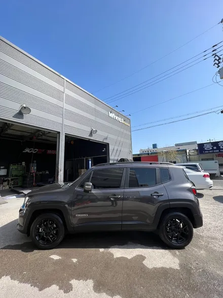 [울산휠마스터][휠도색잘하는집]JEEP 레니게이드 블랙유광 휠도색 / 울산 북구