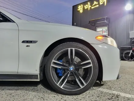 [울산휠마스터] BMW F10 5시리즈 캘리퍼도색 [울산 휠 도색, 울산 캘리퍼 도색, 울산 휠 수리, 울산 휠 복원] / 울산 북구