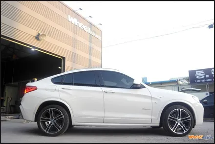 [울산휠수리][휠복원]bmwx4 순정휠 다이아몬드컷팅휠수리[울산휠도색] / 울산 북구