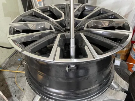 [울산휠마스터] BMW 7시리즈 G11 G12 817M 20인치 순정 다이아몬드컷팅 휠 복원 / 울산휠도색 / 울산 북구
