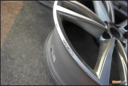 [울산휠수리][휠복원]bmw 740ld 순정 다이아몬드컷팅휠 휠복원 / 울산 북구