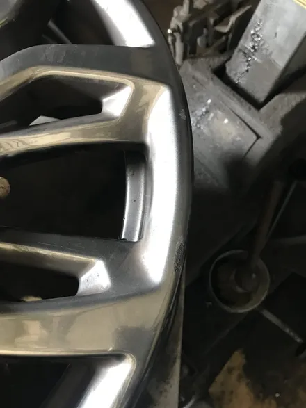 [울산휠마스터][울산휠복원][휠복원잘하는집]BMW X6 고스트크롬 휠 도색 / 울산 북구