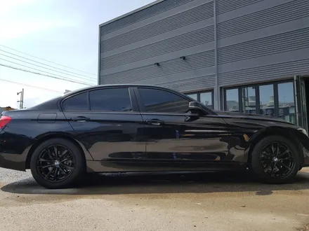[울산휠마스터][울산휠도색잘하는집][블랙유광휠도색]bmw 3시리즈 블랙유광 분체도장 / 울산 북구