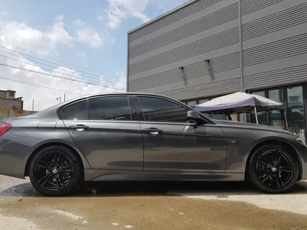 [울산휠마스터][울산휠도색][휠도색잘하는집]BMW 3시리즈 블랙유광 분체도장 / 울산 북구