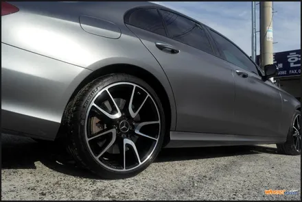 [울산휠][휠수리][휠도색]벤츠 e43amg 순정휠 다이아몬드컷팅휠수리[휠복원] / 울산 북구
