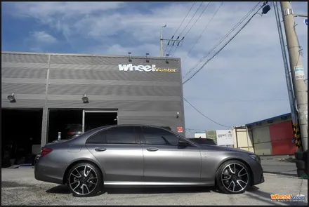[울산휠][휠수리][휠도색]벤츠 e43amg 순정휠 다이아몬드컷팅휠수리[휠복원] / 울산 북구