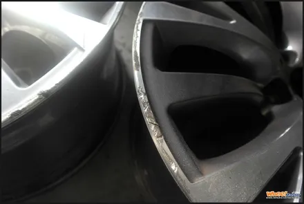 [울산휠도색][휠수리]bmw 5gt 순정휠 블랙유광 분체도장 휠도색[휠복원] / 울산 북구