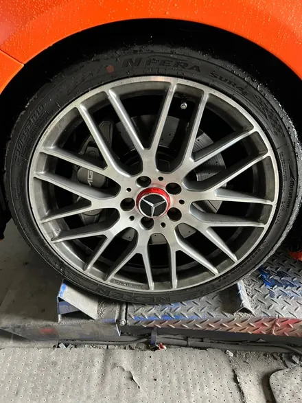 [울산휠마스터][울산휠도색][휠복원도색맛집]벤츠 A45 AMG 휠 블랙유광 도색 / 울산 북구
