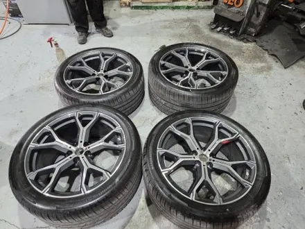 [울산 휠복원] 휠마스터 BMW X5 21인치 741M 휠 유광블랙 분체도장 휠도색 작업 / 울산 북구