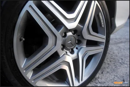 [울산휠수리][휠복원]벤츠 ml63amg 순정휠 다이아몬드컷팅휠수리[휠도색] / 울산 북구