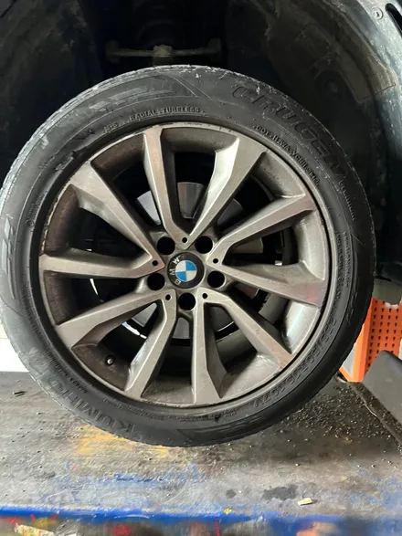 [울산휠마스터][울산휠도색][휠복원도색맛집]BMW X6 휠 블랙유광 도색 / 울산 북구