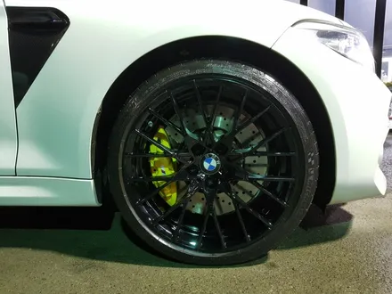 [울산휠마스터][울산캘리퍼도색잘하는집][휠도색]BMW M2 컴페티션 블랙유광 분체도장 및 캘리퍼 도색 / 울산 북구