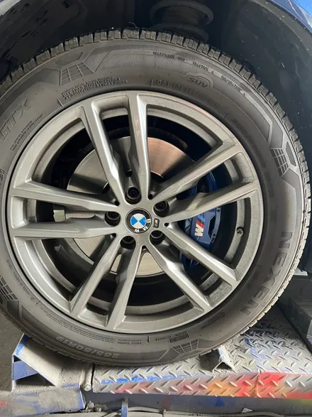 [울산휠마스터][울산휠복원][휠복원맛집]BMW X4 블랙 다이아몬드컷팅 휠 커스텀, 캘리퍼 도색 / 울산 북구