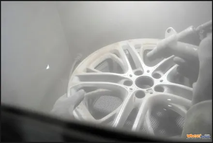 [울산휠][휠수리][휠도색]bmwx4 20인치 순정휠 블랙유광 분체도장 휠도색[휠복원] / 울산 북구
