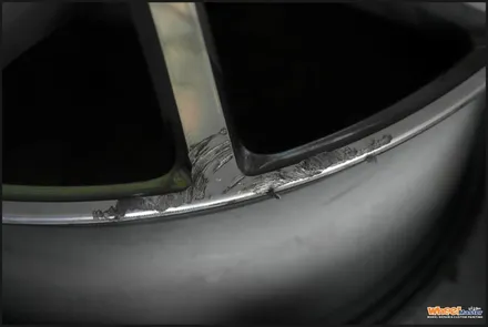 [울산휠수리][휠복원]벤츠w222 s클래스 s63amg 순정휠 다이아몬드컷팅휠수리[휠도색] / 울산 북구