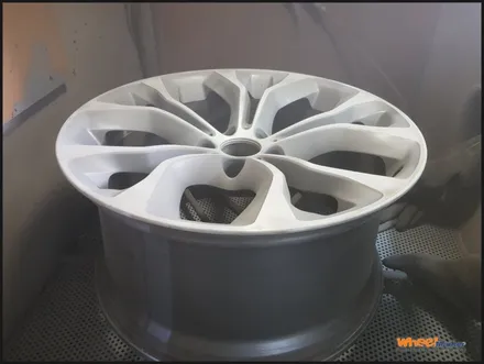 [울산휠도색][휠수리][휠복원] 울산휠마스터 bmw x6 블랙유광 분체도장 휠도색 / 울산 북구