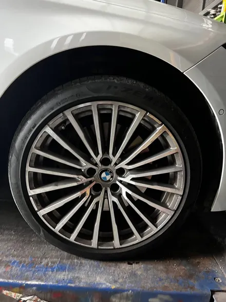 [울산휠마스터][울산휠복원][휠복원맛집]BMW 7시리즈 블랙 다이아몬드컷팅 휠 커스텀 / 울산 북구