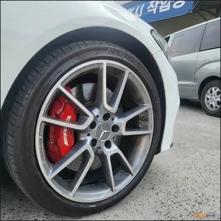 울산 휠수리 잘하는집! 휠마스터의 C43 AMG 휠굴절 수리 / 울산 북구