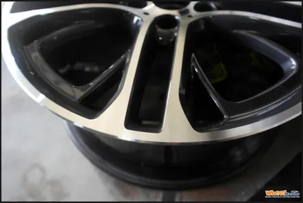 [울산휠수리][휠복원]bmwx4 순정휠 다이아몬드컷팅휠수리[울산휠도색] / 울산 북구