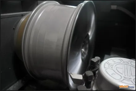 [울산휠수리][휠복원]벤츠w222 s클래스 s63amg 순정휠 다이아몬드컷팅휠수리[휠도색] / 울산 북구
