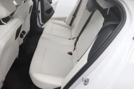 BMW i5 인천 가죽시트코팅 시공!(연수동가죽코팅,남동구가죽코팅,구월동가죽코팅,논현동가죽코팅,서창동가죽코팅,주안가죽코팅,도화동가죽코팅,영종도가죽코팅,십정동가죽코팅,부평가죽코팅) / 인천 연수구 송도동