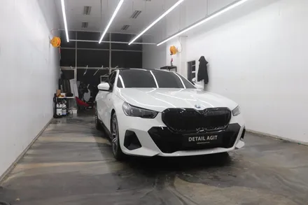 BMW i5 인천 가죽시트코팅 시공!(연수동가죽코팅,남동구가죽코팅,구월동가죽코팅,논현동가죽코팅,서창동가죽코팅,주안가죽코팅,도화동가죽코팅,영종도가죽코팅,십정동가죽코팅,부평가죽코팅) / 인천 연수구 송도동