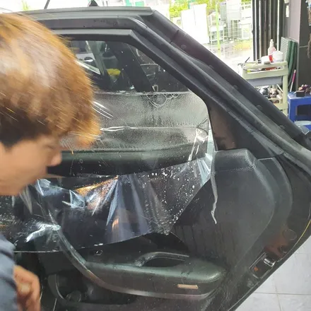 마두동 일산썬팅재시공 한여름의 뜨거움을 피해보아요 / 고양 덕양구 삼송동