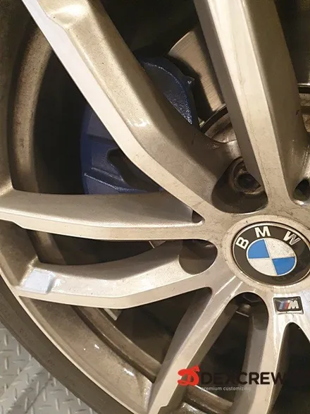 BMW 5시리즈 G30 블랙 무광 휠 도색, 뿌리는 랩핑지로 부담 없이 내 차에 변화를  줘보세요 ~!