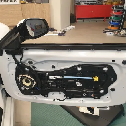 BMW Z4 킥스오디오 스피커 교체 / 대구 동구, 북구, 남구, 수성구, 경산