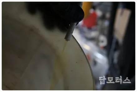 호매실 올 뉴 투싼 펠릭스 dot4 브레이크액 순환식 교환!! 브레이크액 교환 시기와 역할은?! / 수원 권선구, 화성, 광교, 동탄, 용인