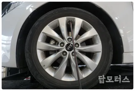 수원 호매실 K5 캐스트롤 5W-30 합성 엔진오일 교환 그리고 잔유 제거까지!! 엔진오일 교환 주기는?! / 수원 권선구, 화성, 광교, 동탄, 용인