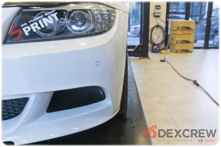 BMW E90 320D 블랙 앤 화이트 시스템 두랄루민 허브 스페이스 12mm, 15mm 튜닝하고 코너링과 자세를 한 번에~!! / 수원 호매실동